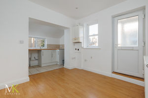 Photo 7- click for photo gallery